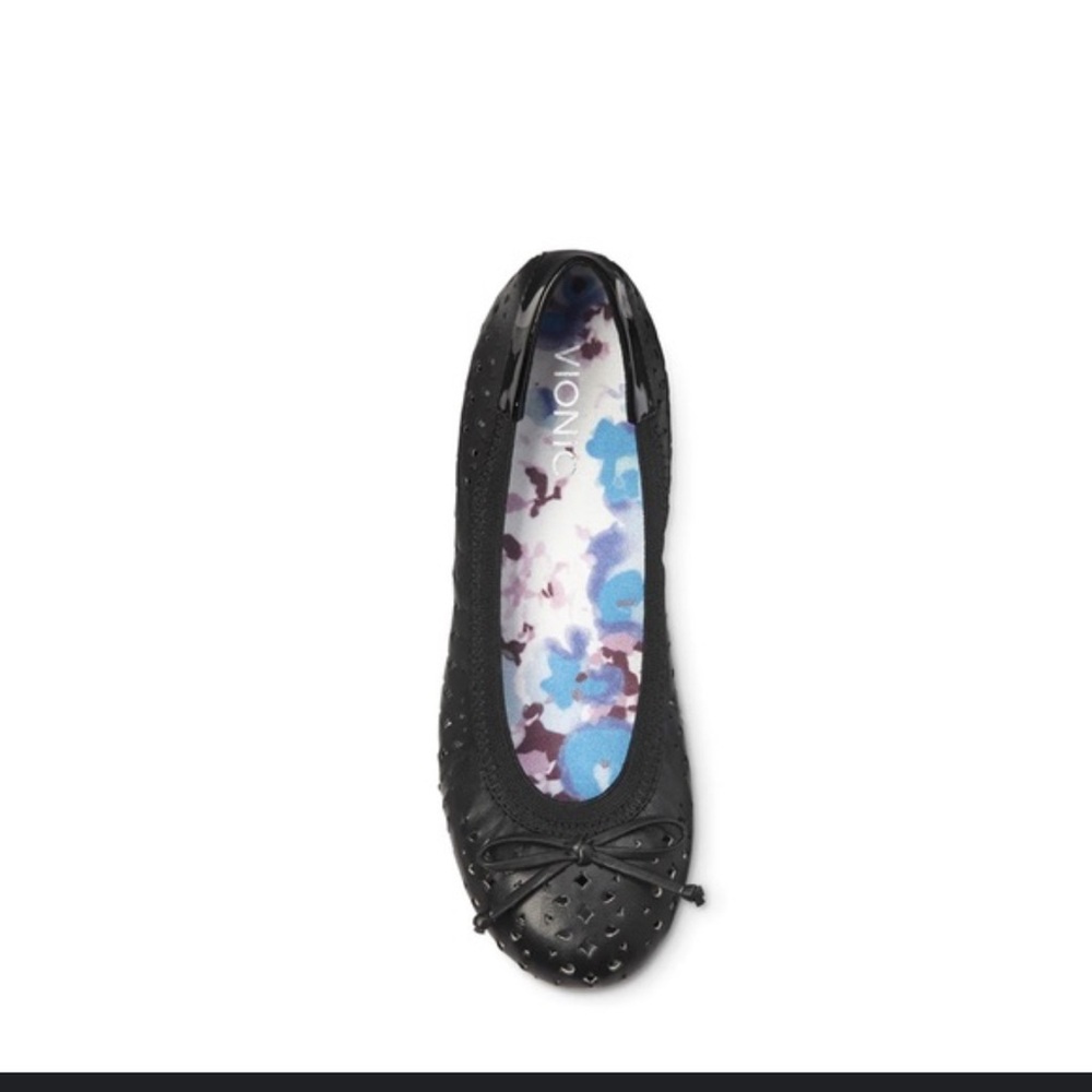 Vionic Women's Black Ballet Flats